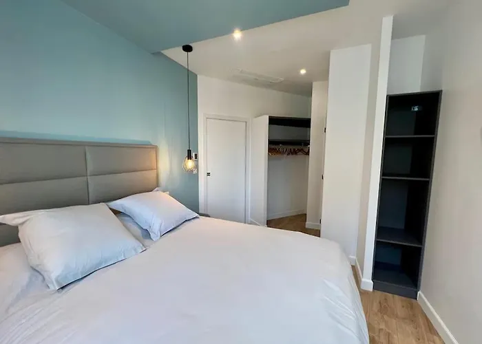 Bright Newly Renovated With Ac Apartment Paris