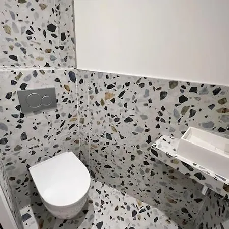 Bright Newly Renovated With Ac * Paříž